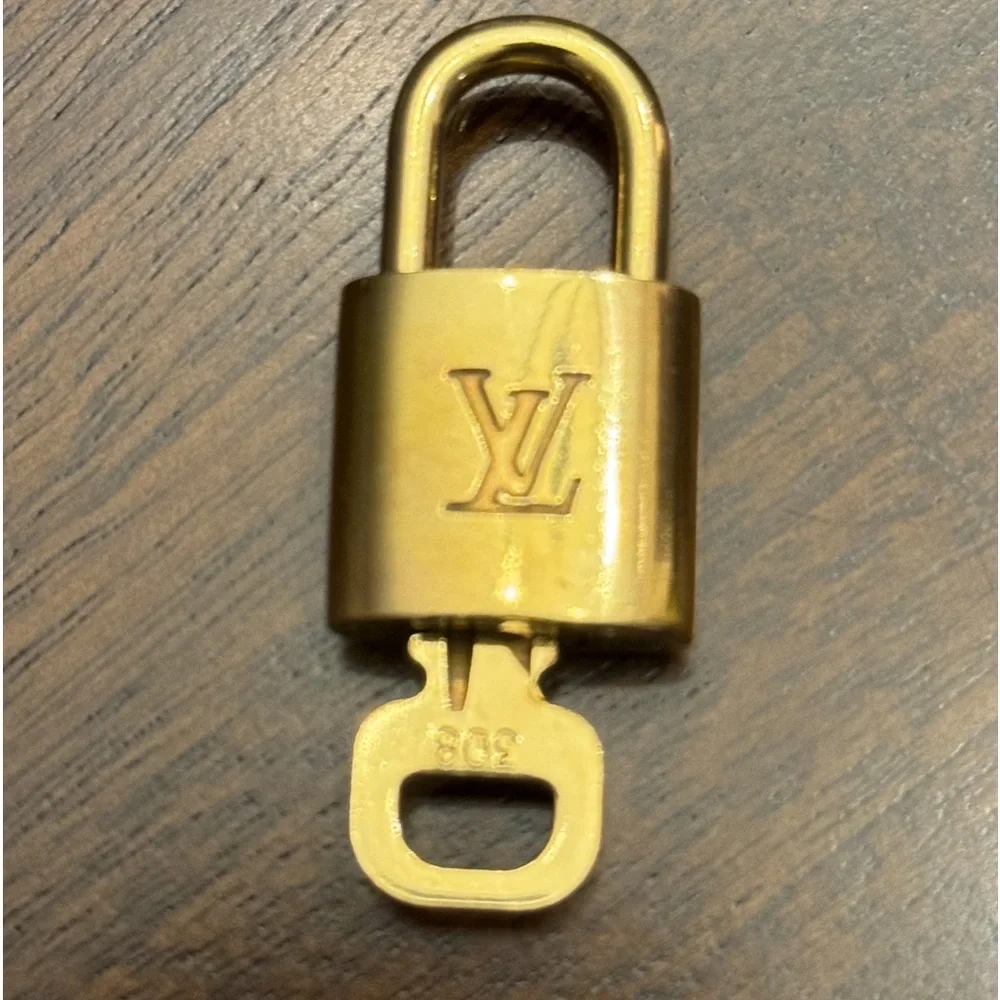 Authentic Louis Vuitton #308 Lock and Key - Picture 6 of 6